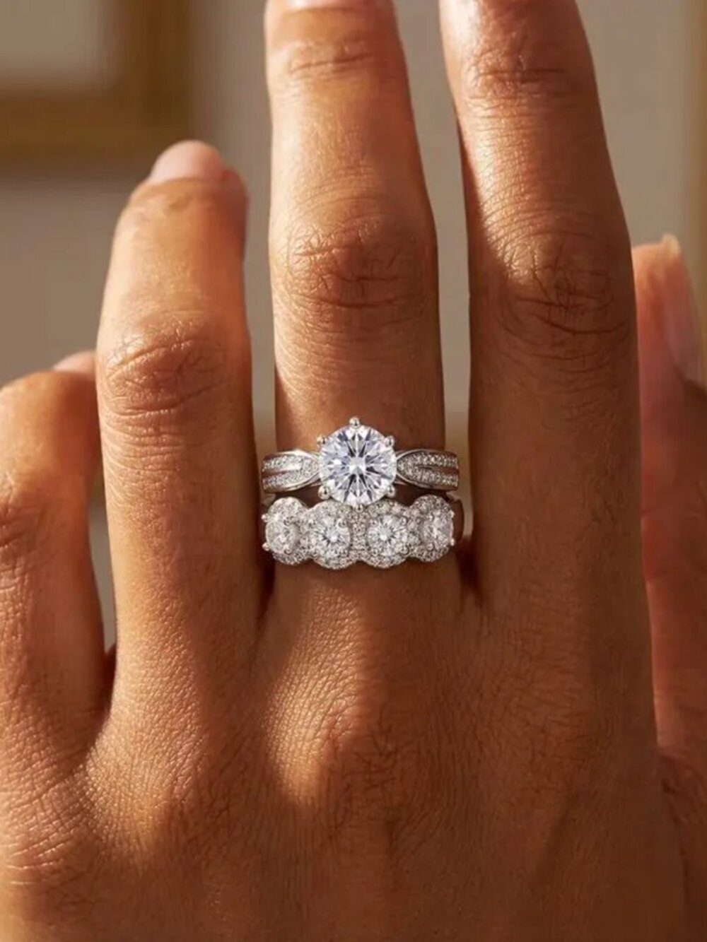 NEW 18k White Gold Diamond Set of 2 Rings Statement Ring Round Cut Diamond Band
